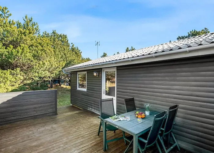 Jula - 800m From The Sea By Interhome